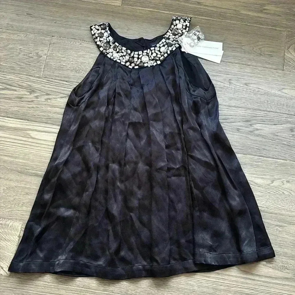 ✨🆕French Connection🆕✨ | Black satin tank top  with rhinestones